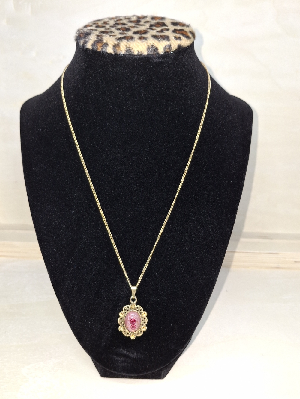 Sarah Coventry Pendant Necklace